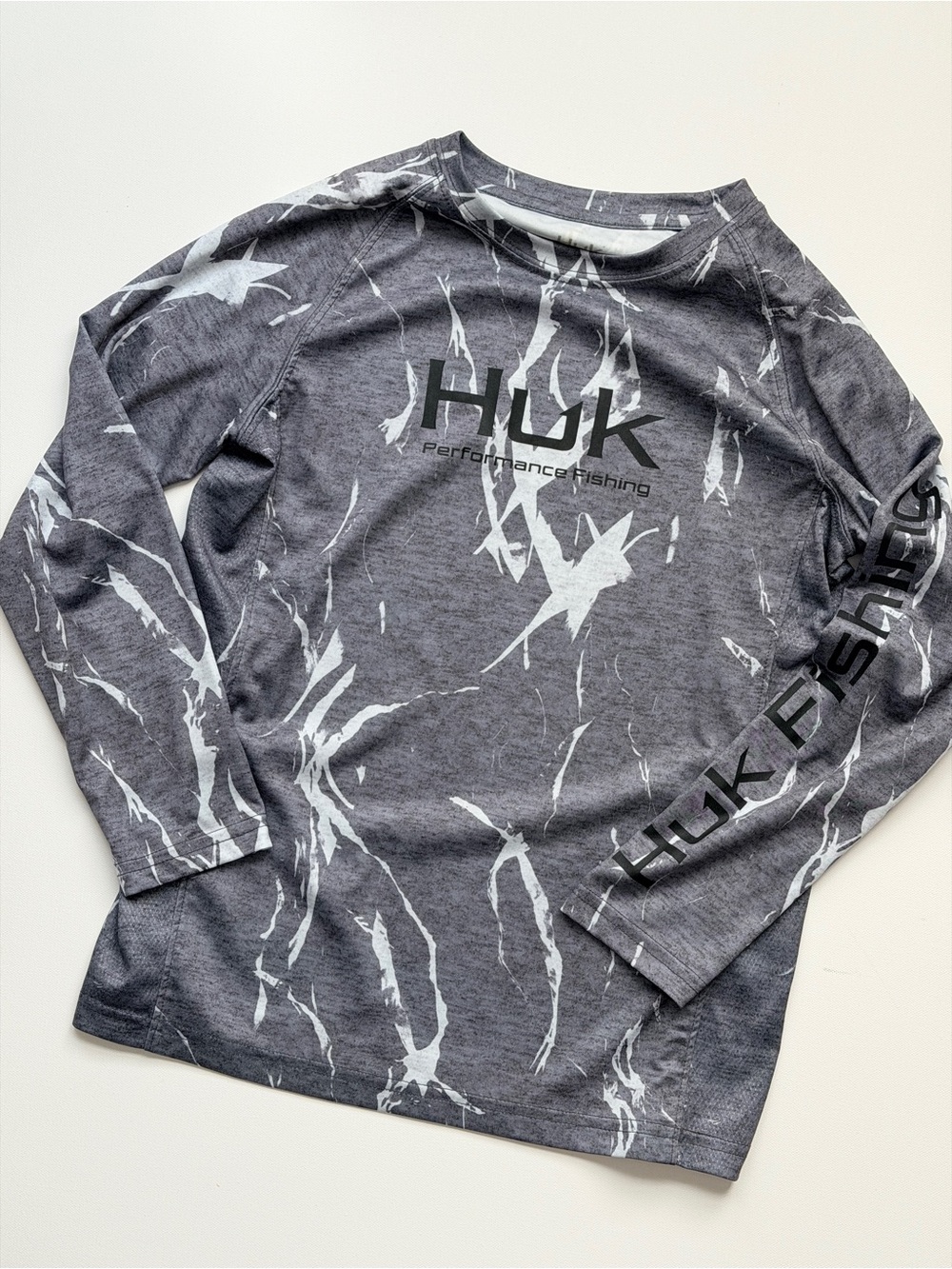 Huk Performance Fishing Kids Long Sleeve Shirt - Heather Charcoal and White